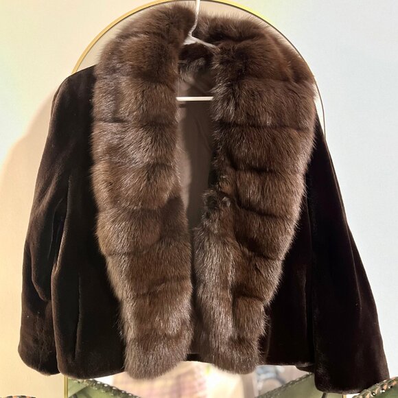 The fur salon at the fifth ave - Mink/Sable Short Jacket - Picture 3 of 6